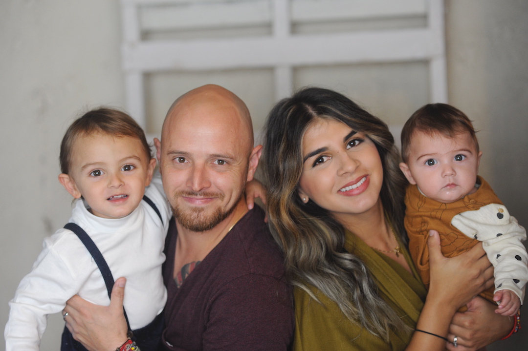 Familia Rincon This is a picture of the Rincon Family.